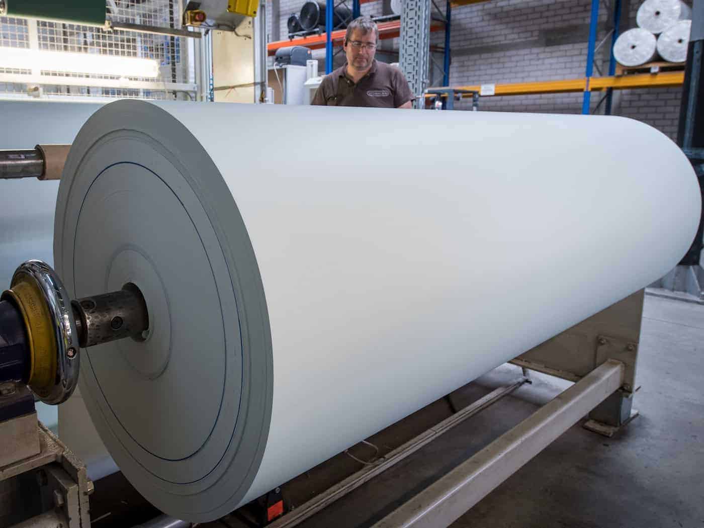 East German textile industry focuses on recycling and innovation