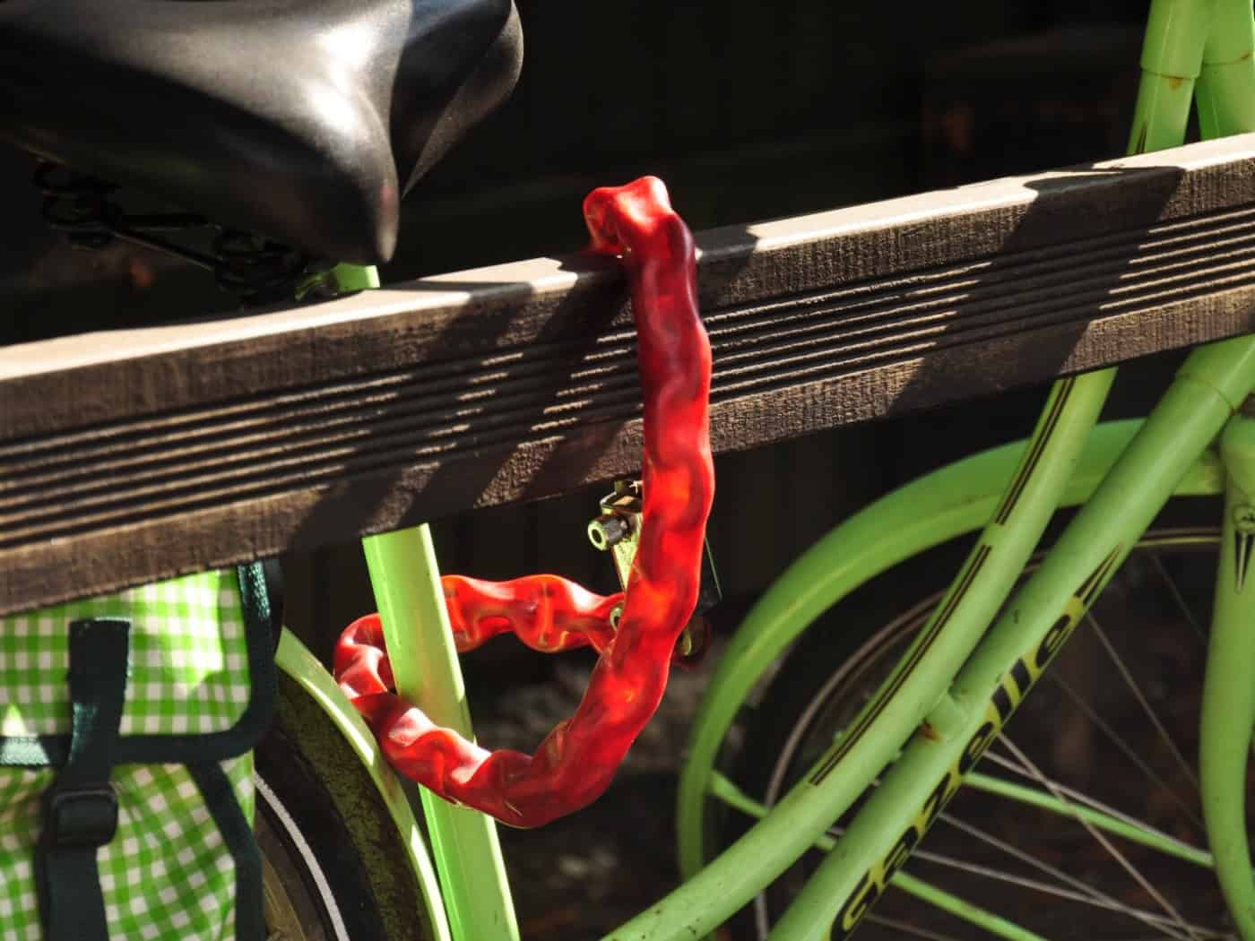 Fahrradraub in Dresdner Neustadt – Mann angegriffen und verletzt