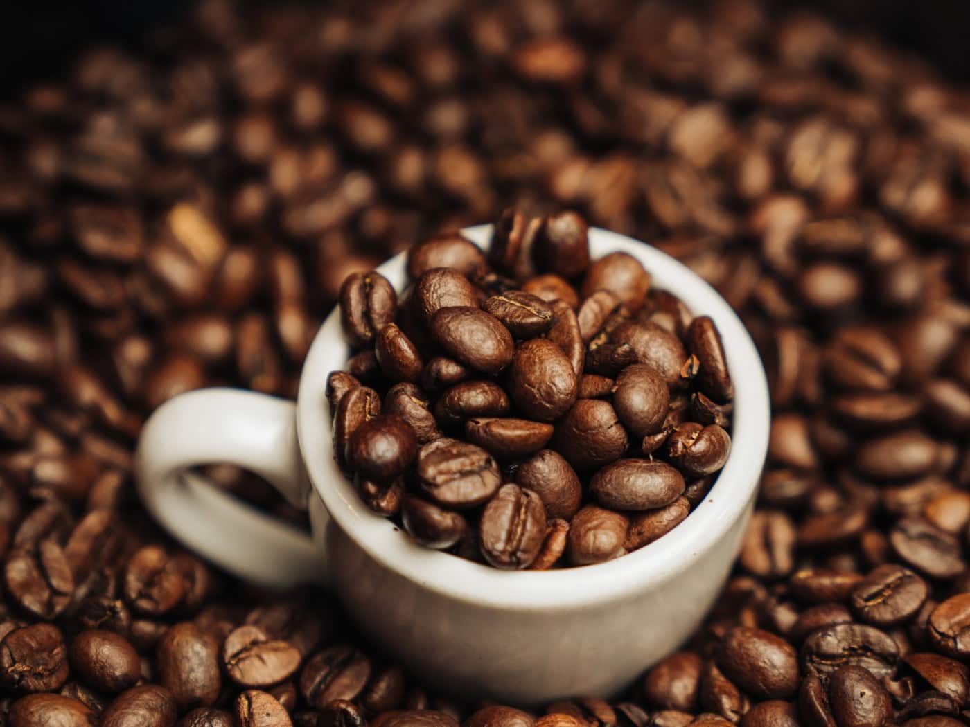 Kaffeediebstahl in Dresden: Sicherheitsdienst stoppt Mann mit Messern