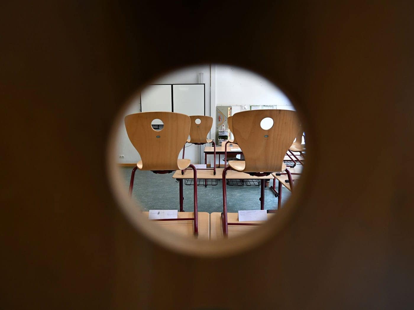 Porno-eklat na šuli: Krajny zarjad njewidźi žane wopačne zadźerženje