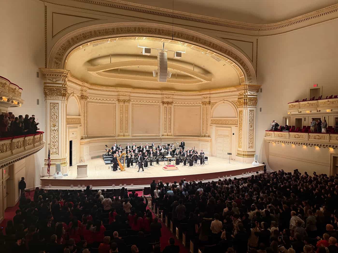 Sakska dujerska filharmonija přińdźe w New Yorku derje na