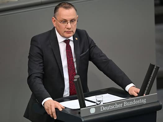 «Schreierei» im Bundestag wegen Porno-Eklat in Sachsen