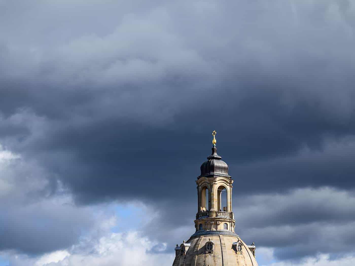 Tagsüber heiter, abends Gewitter in Sachsen