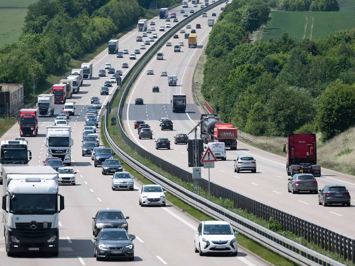 Verkehrsversuch soll Orte vom Schwerverkehr entlasten