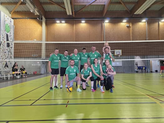 Coswig belegt Platz zwei beim Volleyball-Städtepartnerschaftsturnier