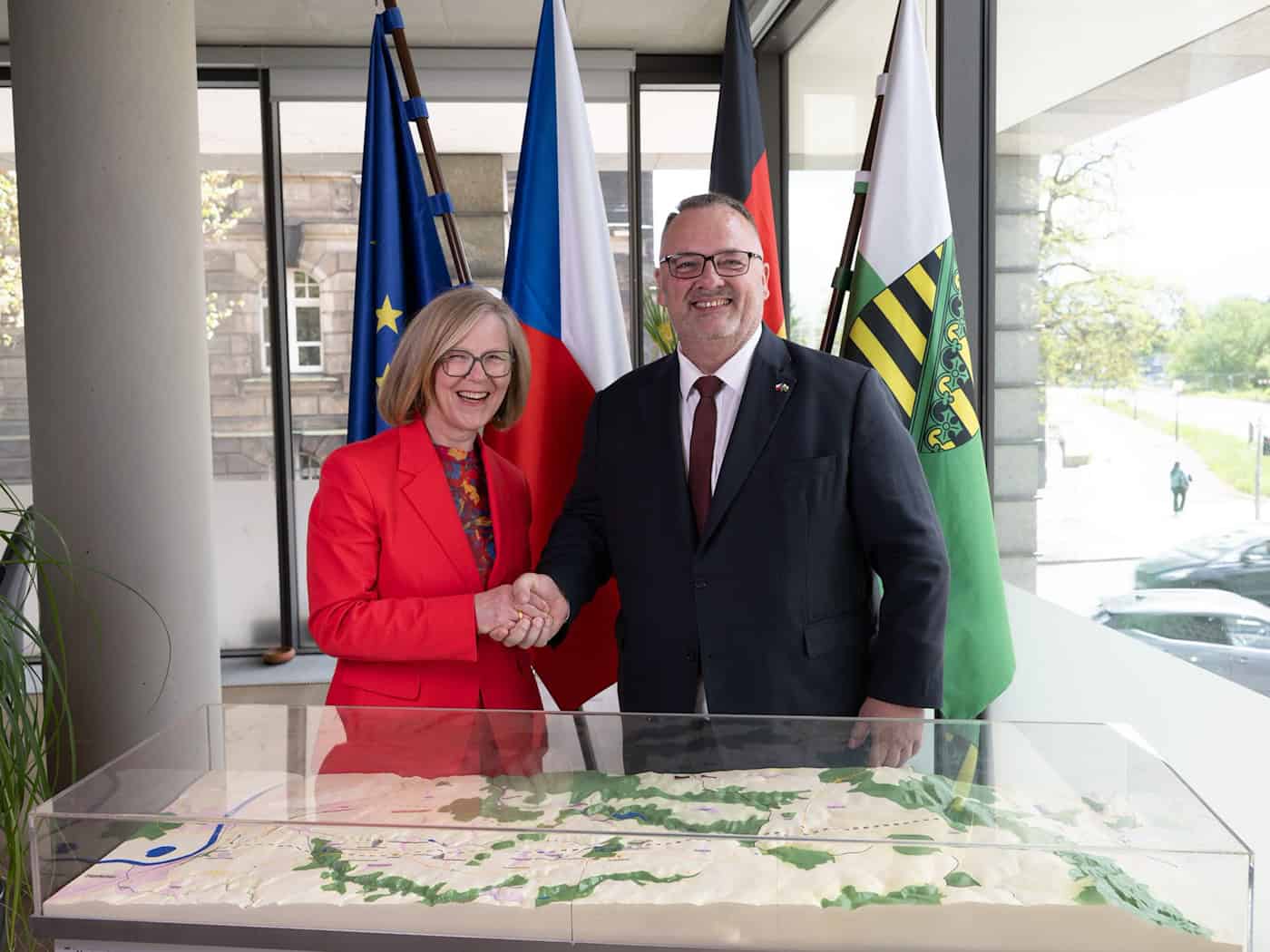 Dresden-Prague railroad line: Saxony presses for commitments