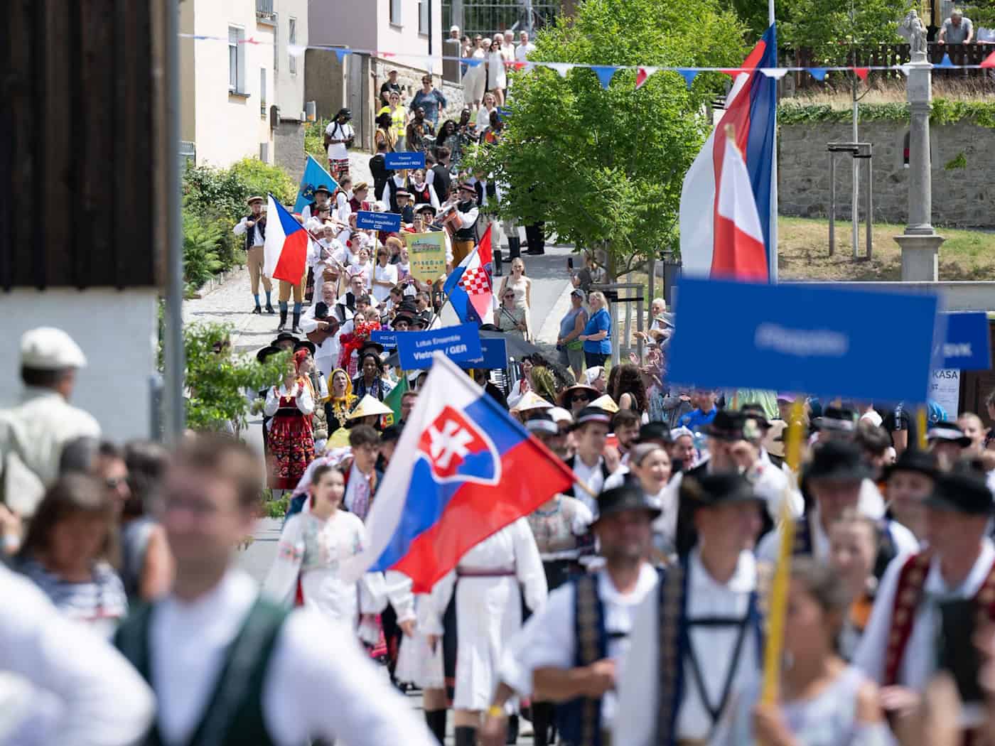 Zwjazk a dwaj krajej zawěsćeja spěchowanje za Serbow