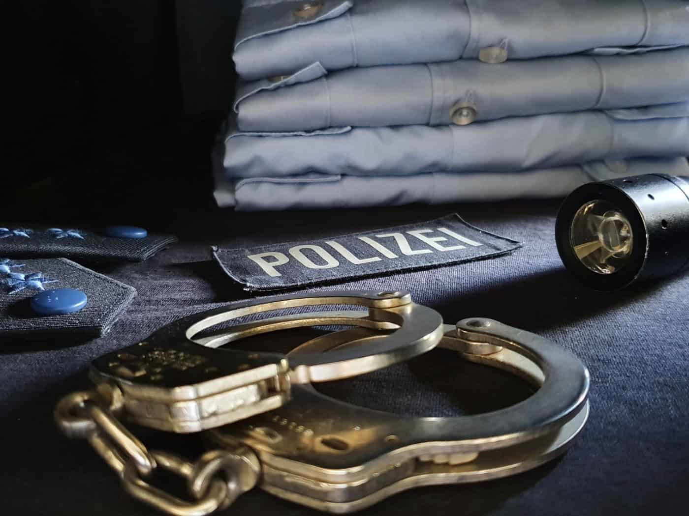 Getarnt als Duschgel: Was die Bundespolizei bei Zugkontrolle in Dresden entdeckte