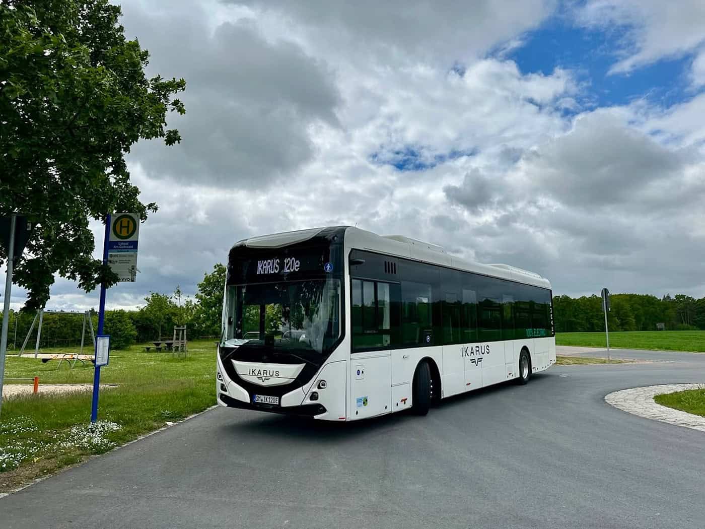 Meißen testet Elektrobus Ikarus 120e im Linienverkehr