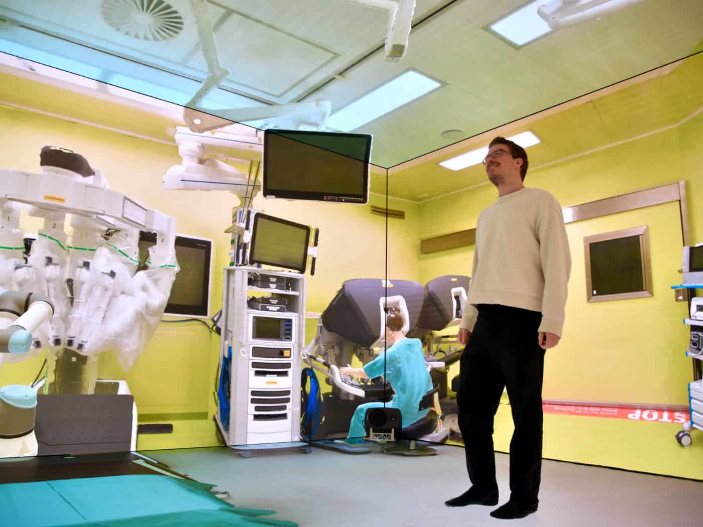 A simulated surgical scene in Dresden's holodeck shows how researchers from the CeTI Cluster of Excellence are bringing medicine and technology together.