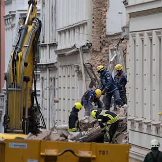 Retter bergen drei Leichen aus Trümmerhaufen in Görlitz