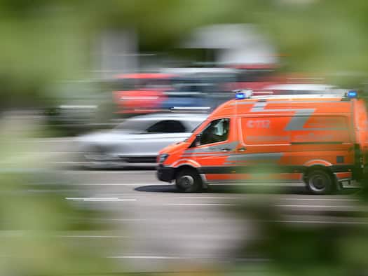 Mehrere Motorradfahrer bei Unfällen schwer verletzt