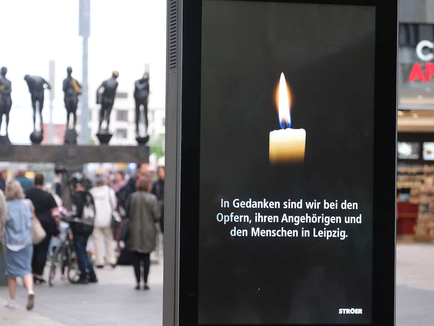 Nach Amokfahrt: Stadt sichert Einkaufsstraße - Motiv unklar