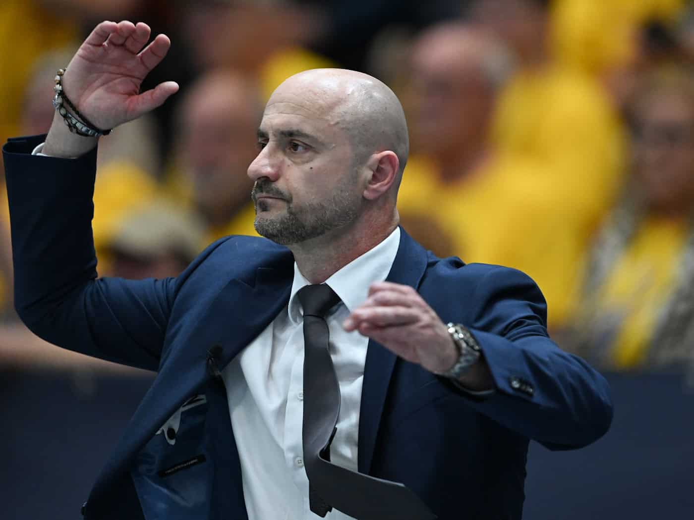 Po jenož třoch měsacach: Trenar Bogicevic wopušći MBC