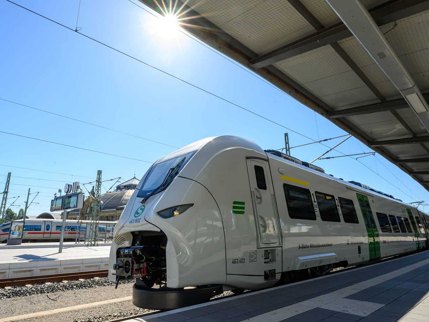 New S-Bahn trains start in June with more space for passengers