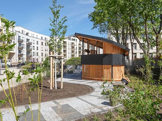 Musikalischer Spielspaß: An der Amely-Bölte-Straße entsteht ein einzigartiger Orchesterspielplatz, dessen Design von der benachbarten Musikhochschule inspiriert wurde. Das Herzstück ist ein Spielhaus in Form eines Konzertflügels.