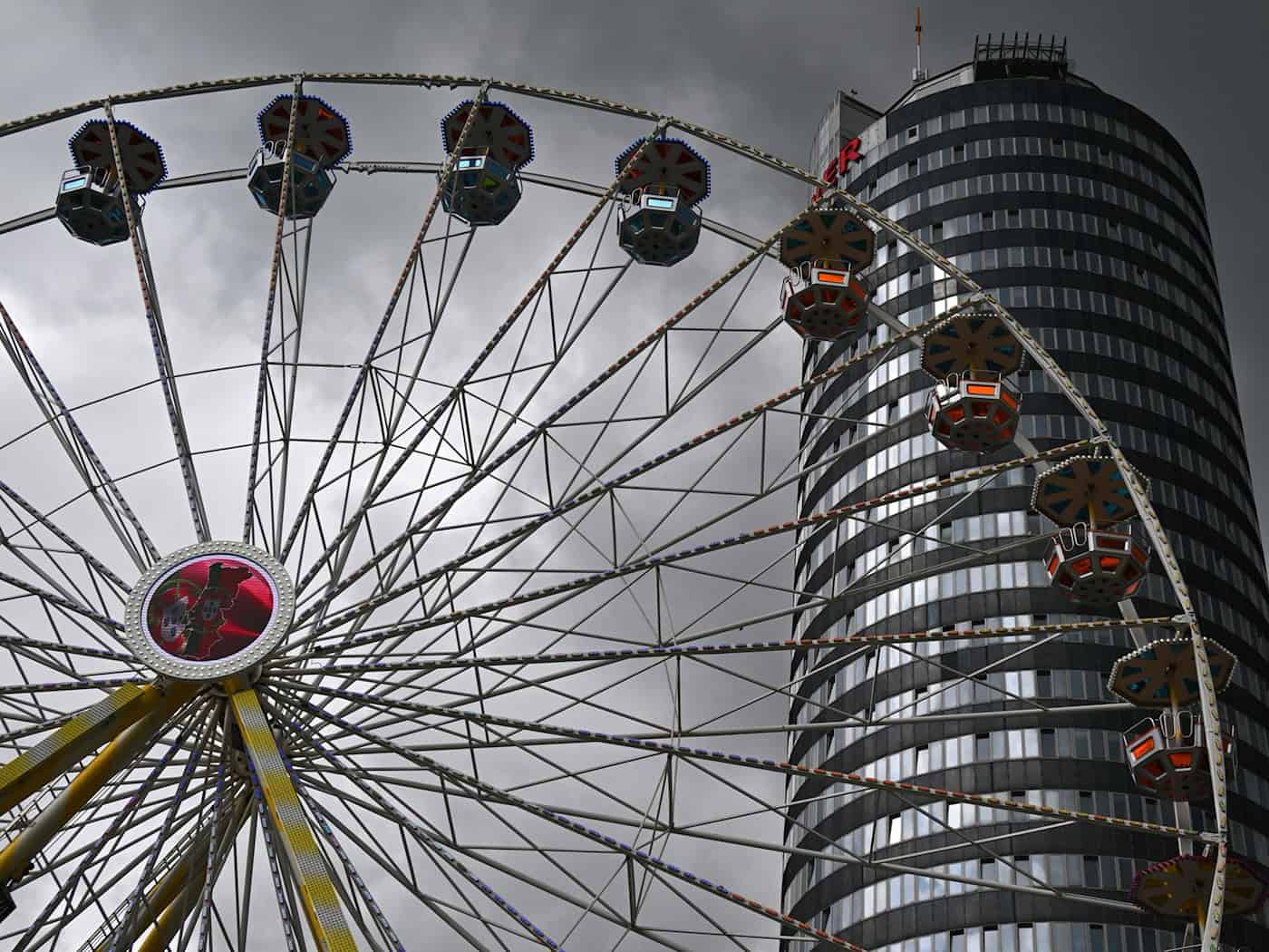 Schauer und Gewitter statt Ausflugswetter am Feiertag
