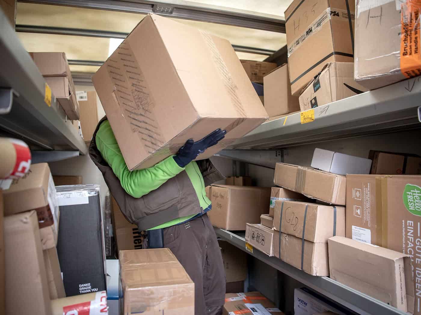 Schwarzarbeit bei Paketzustellern: 65 Verstöße in Sachsen