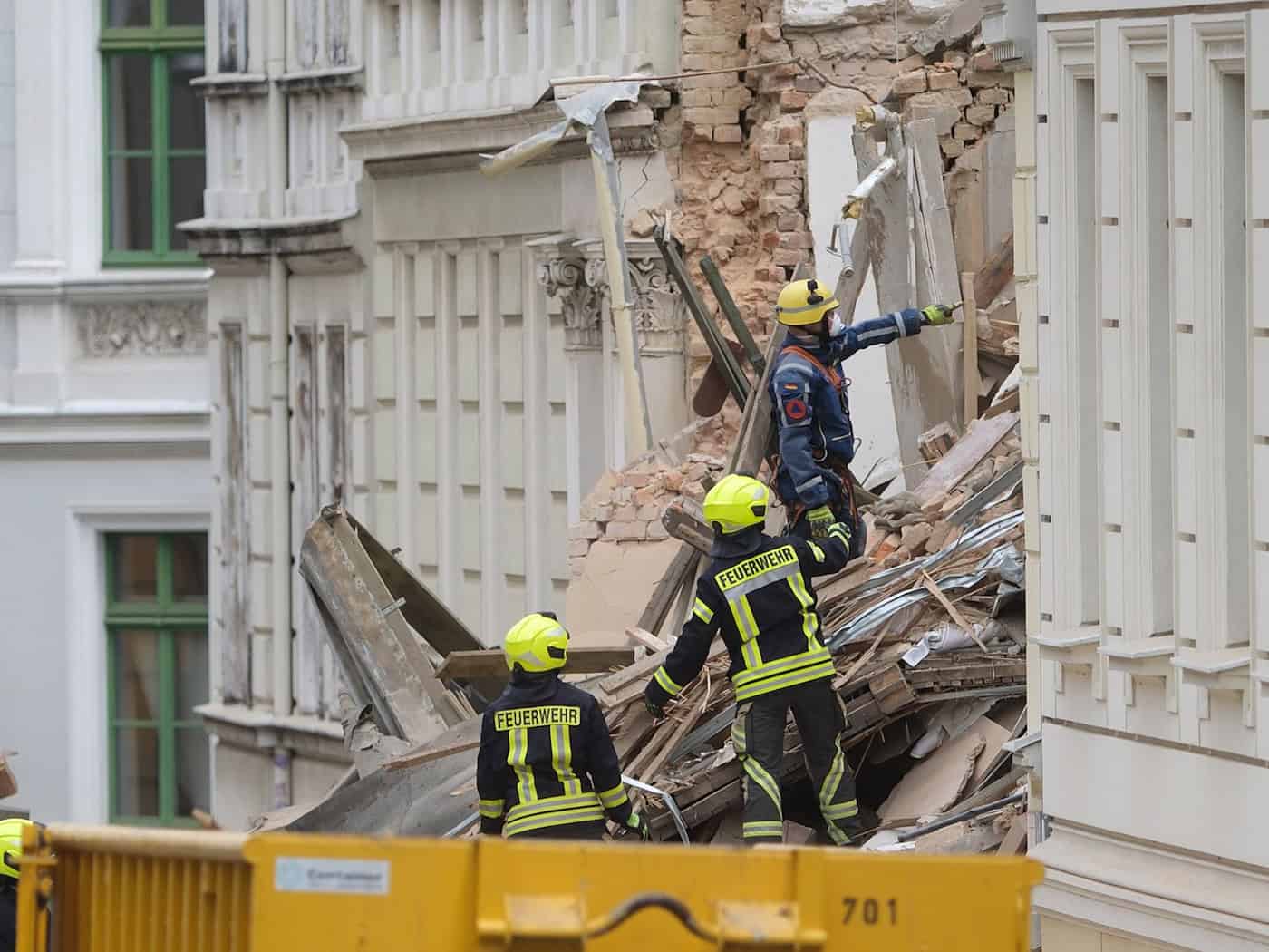 THW sucht nach Lebenszeichen an Unglücksstelle in Görlitz