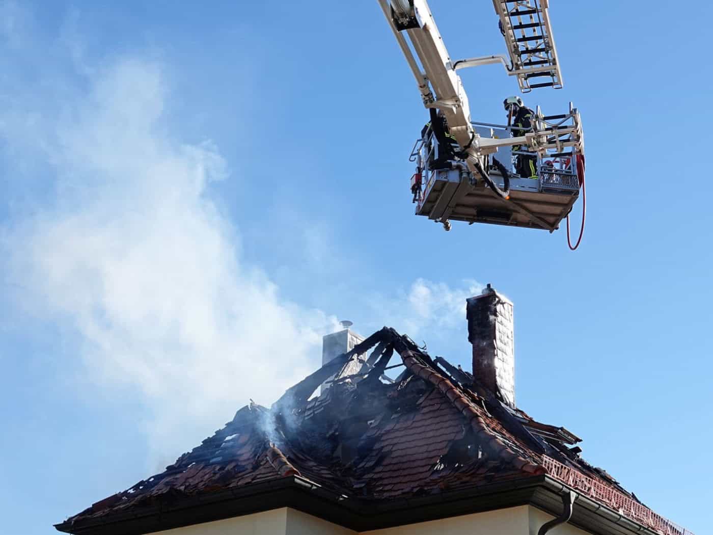 Brand in Weinböhla: Haus schwer beschädigt