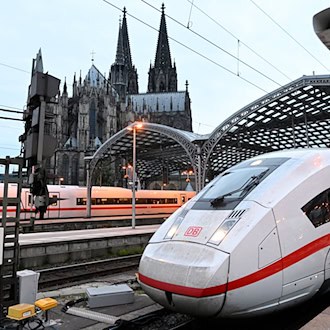 11 Stunden im Zug - So läuft es nach der Bahn-Störung