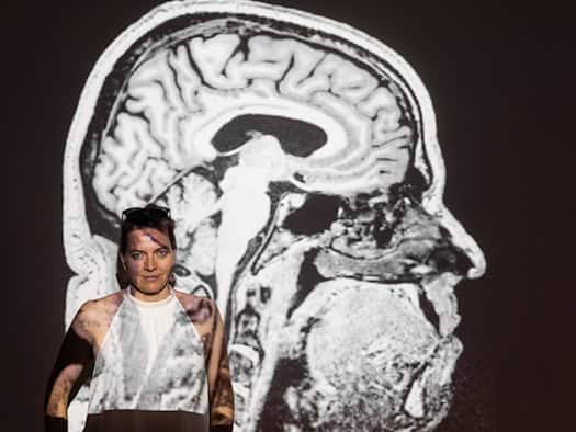 PD Dr. Veronica Witte is conducting research at Leipzig University Medical Center on how gut bacteria influence our food choices.