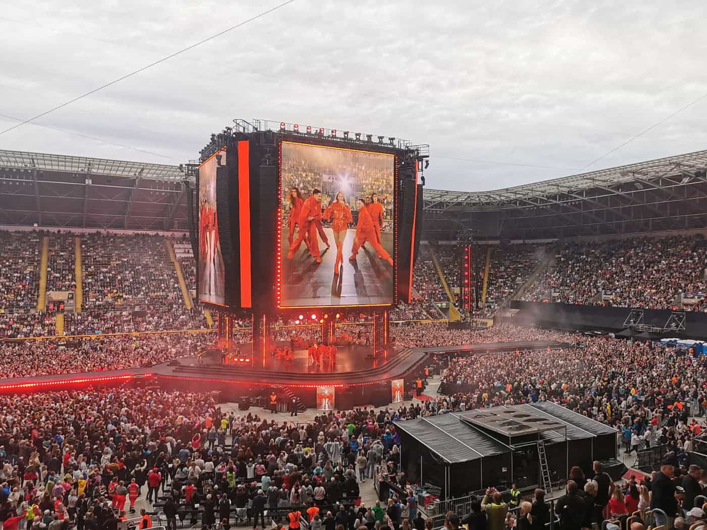 Beim Konzert war die Bühne in der Mitte