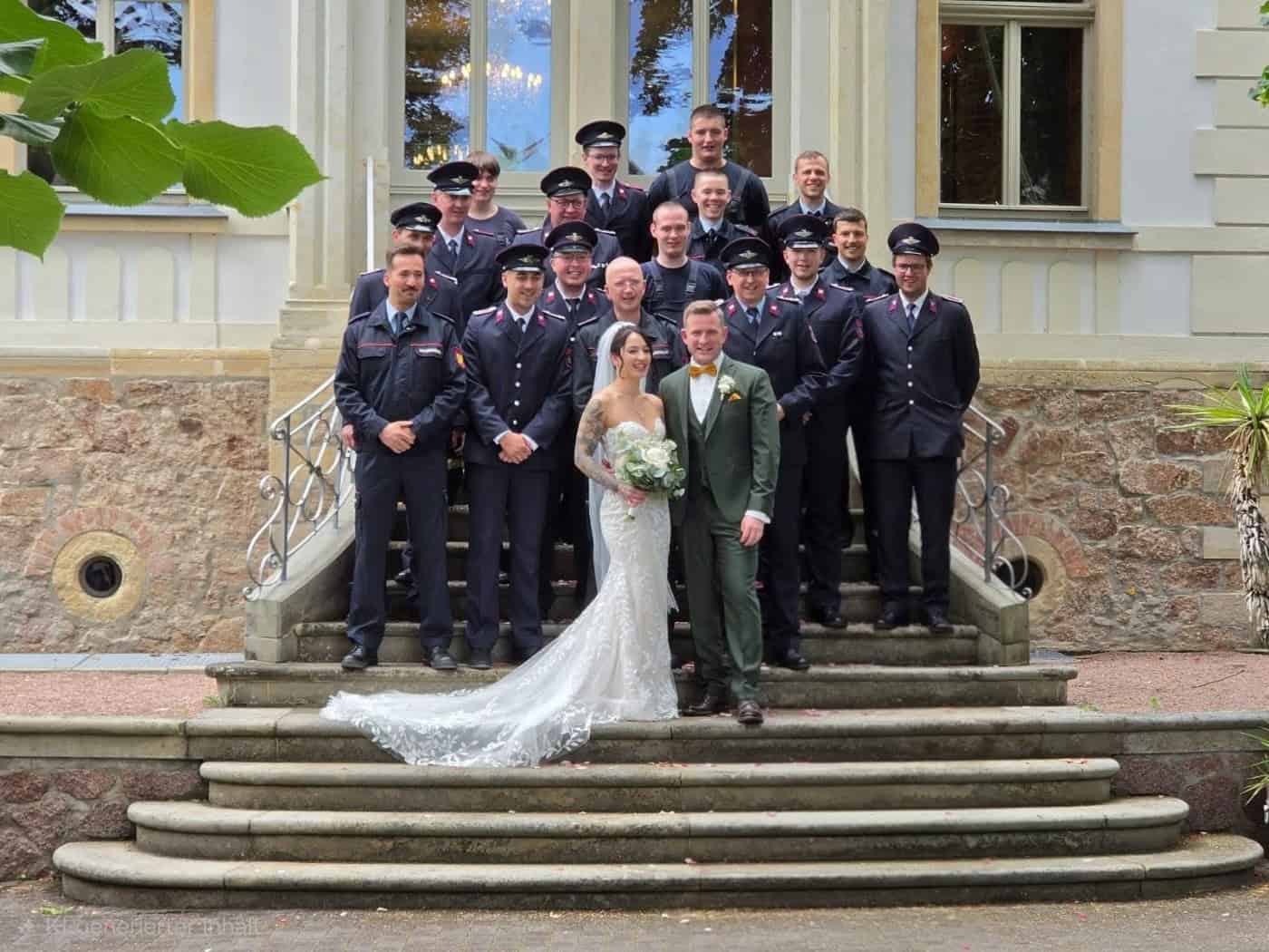 Bei der Coswiger Feuerwehr läuteten die Hochzeitglocken