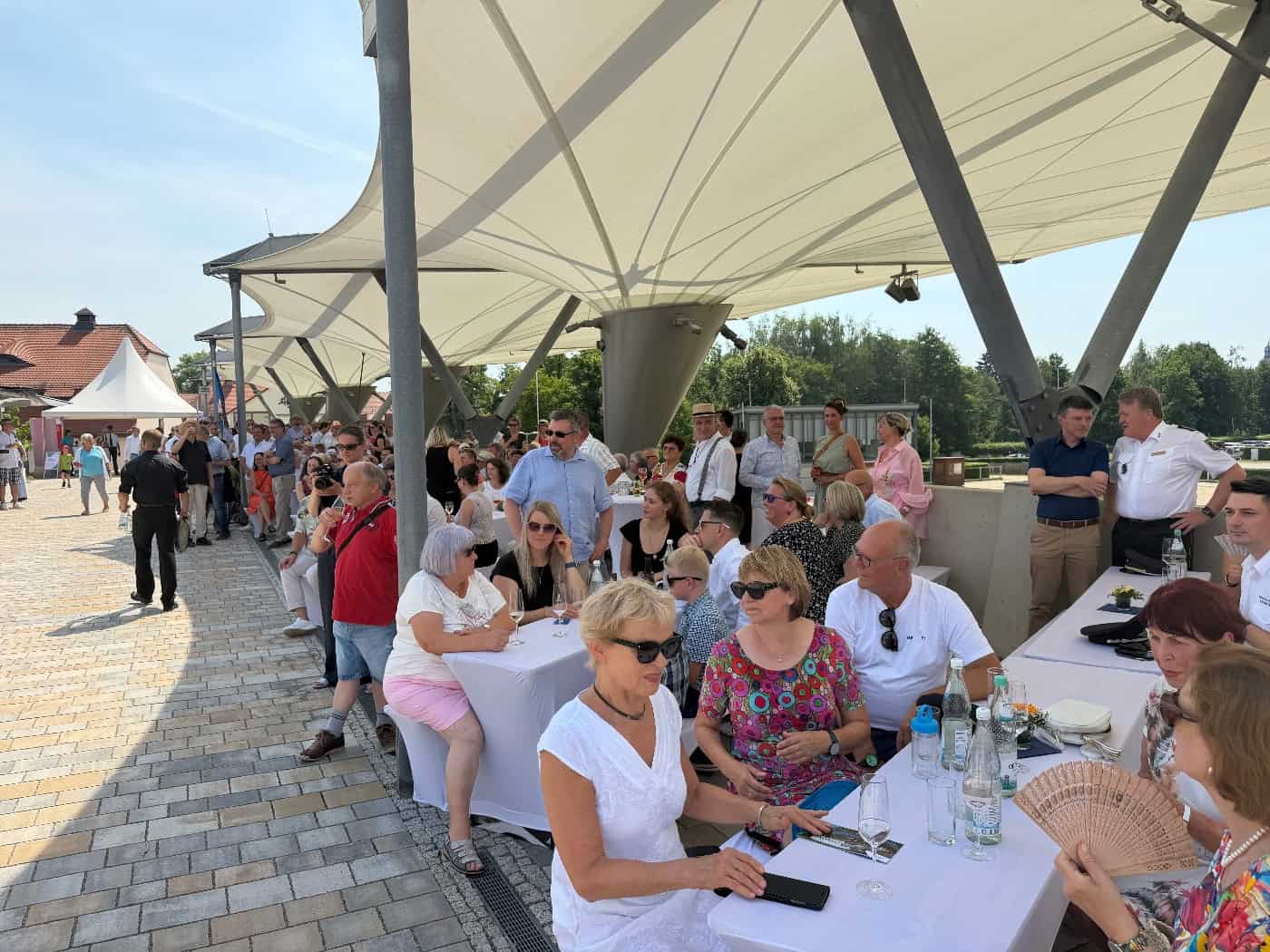 Sommerfest des Landkreises Meißen: Nur drei kamen im Anzug 