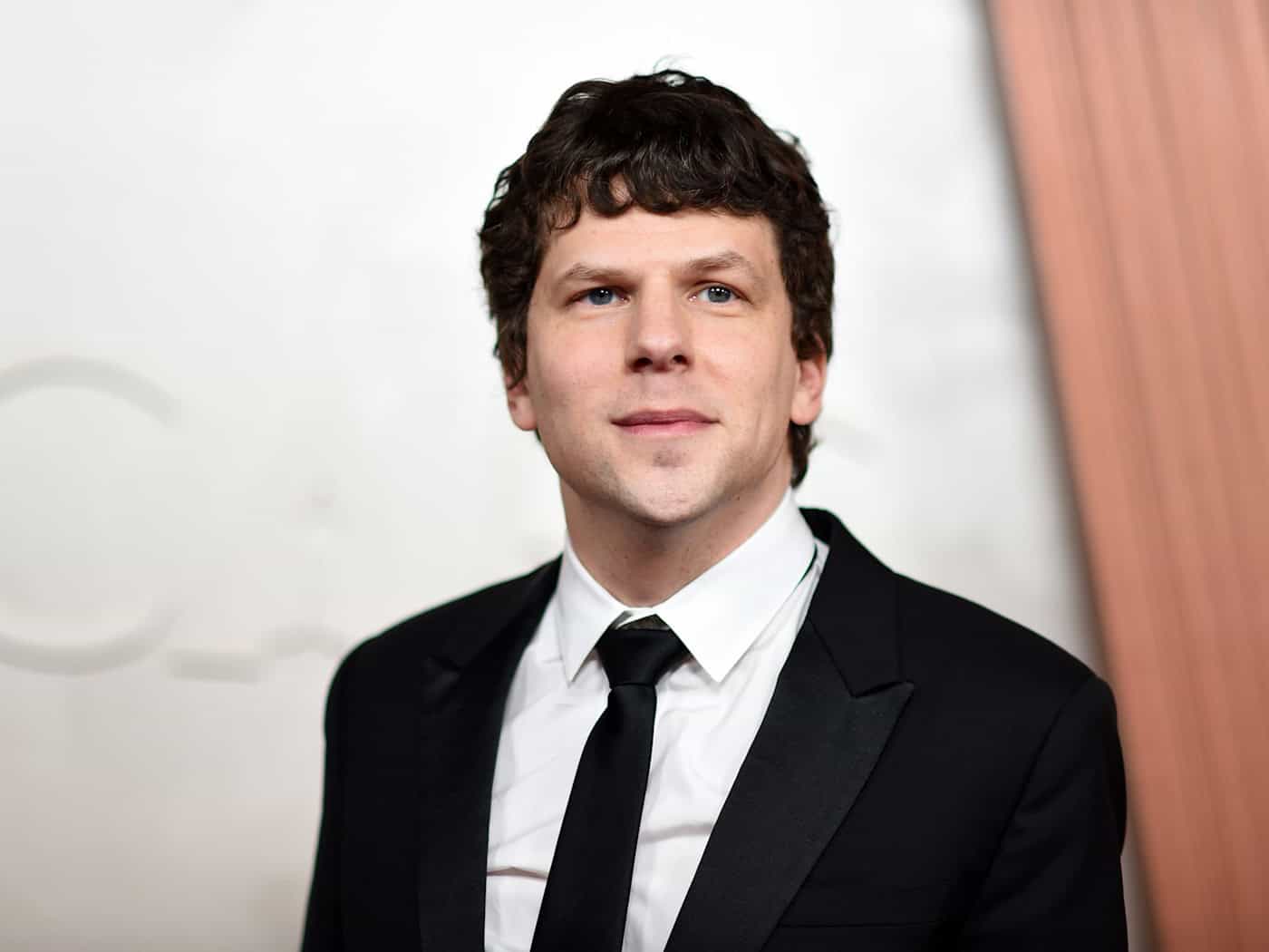 Karlovarský filmový festival: Ceny pro Gyllenhaala a Eisenberga