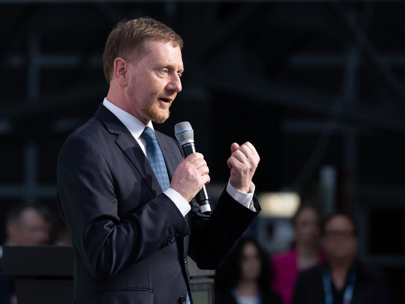 Kretschmer: «Runje so wšudźe palna murja přepali»