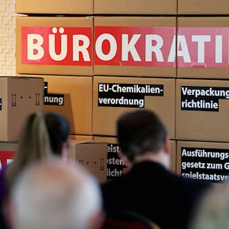 Lěwica boji so chaosa přez «Kommualski zakoń»