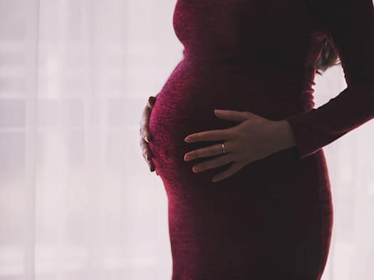 Pregnant women should make sure they get enough folate. A study from Leipzig explains what an ancient Neanderthal legacy has to do with this.