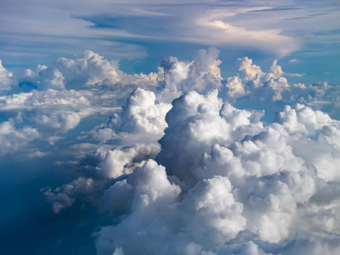 Aerosol particles are what make cloud formation possible in the first place. Researchers at TROPOS in Leipzig are now using drones to investigate how they form.