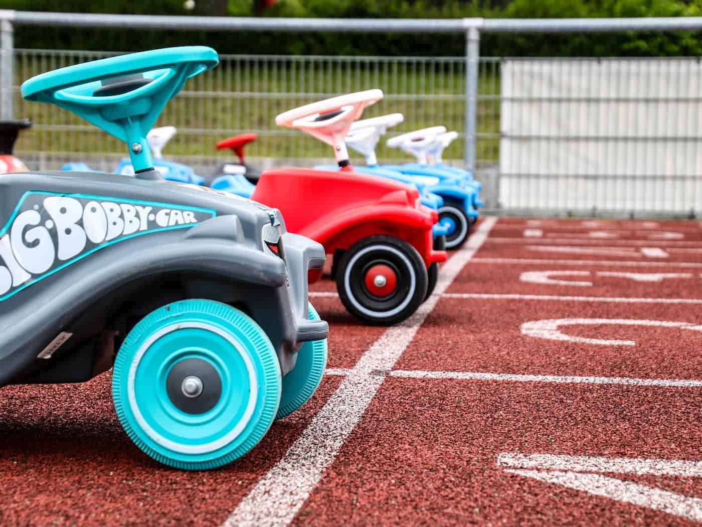 Kind bei Unfall mit Bobbycar verletzt