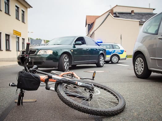Moritzburg-Boxdorf: Radfahrerin verletzt – Führerschein weg
