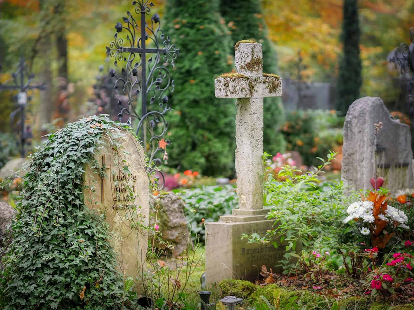 Friedhof in Pulsnitz von Vandalen heimgesucht