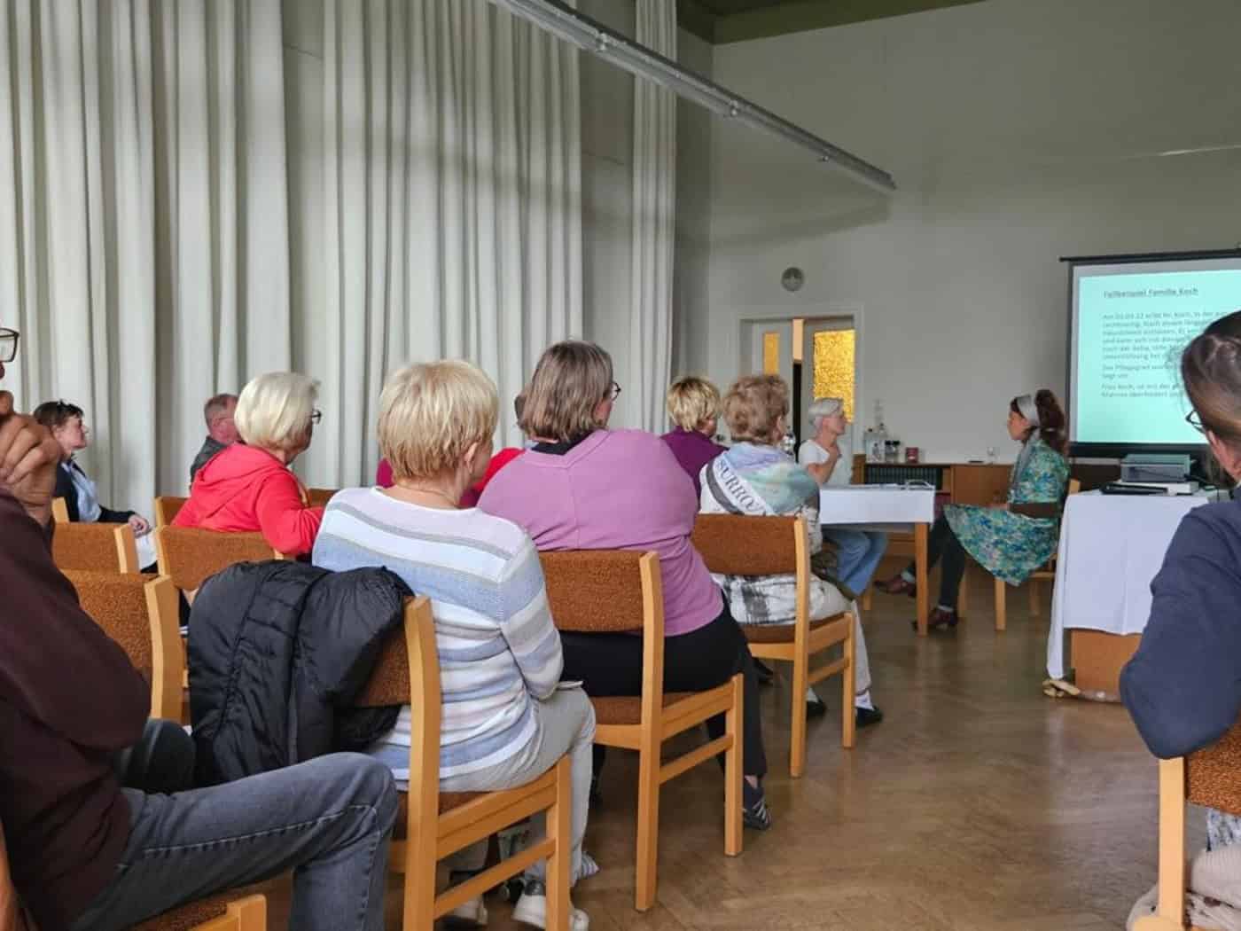 Viele Besucher beim Vorsorgeforum in Moritzburg