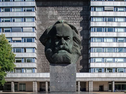 Potajnstwa w nutřkownym: Kamjeničanska Marxowa hłowa so wotewri.