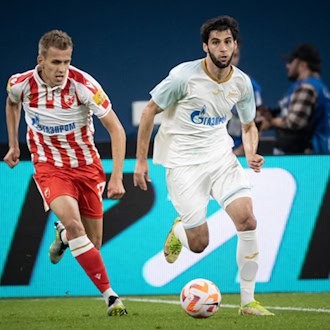 Vladimir Lucic von Roter Stern Belgrad im Zweikampf. Der Flügelspieler steht vor einem Wechsel zu Dynamo Dresden.