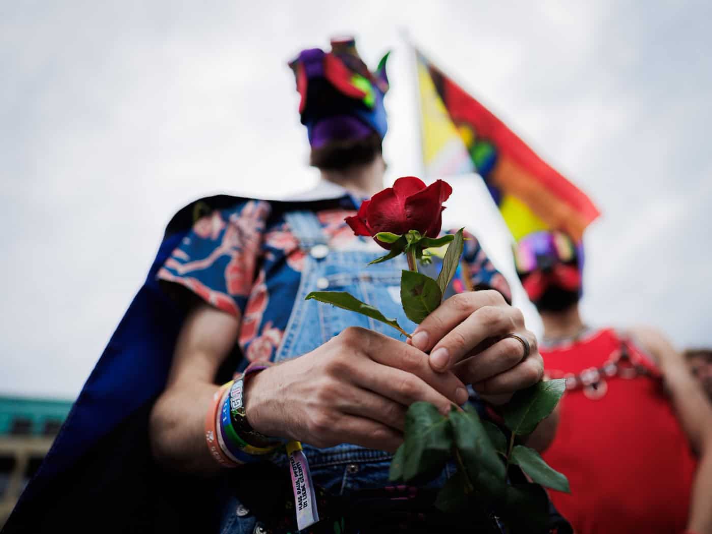 Nach Anschlag in Berlin: CSD-Mahnwache in Dresdner Altstadt