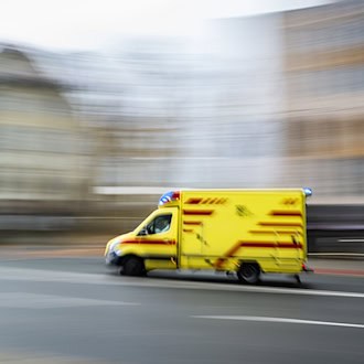 Rollstuhlfahrer bei Unfall in Freital schwer verletzt