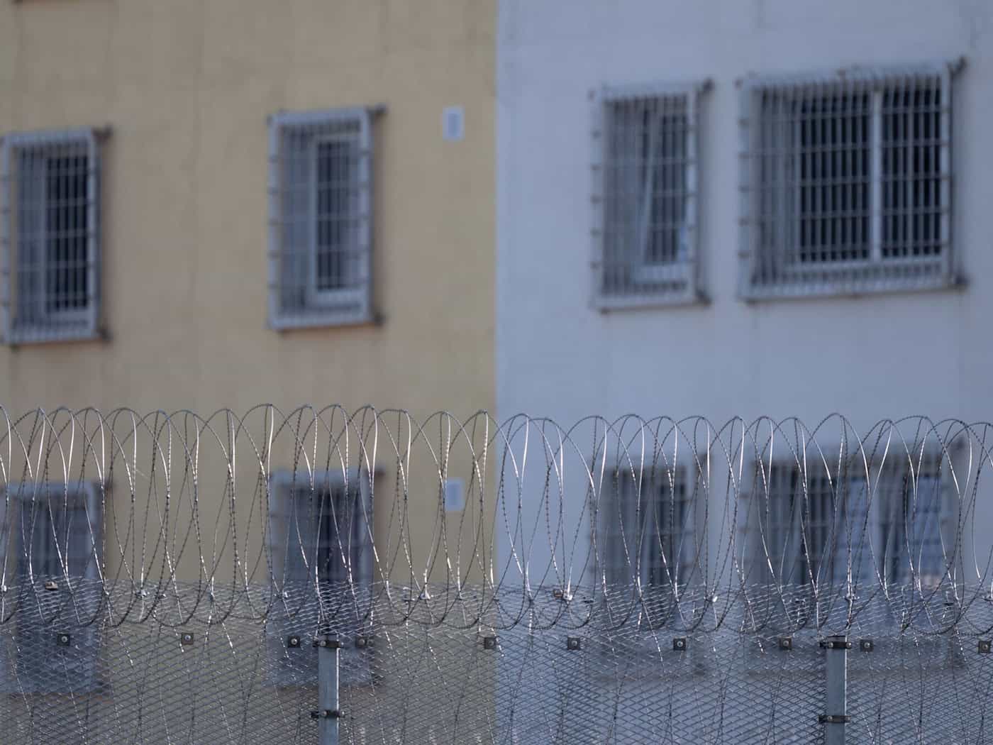 Rund 100 Straftäter ins Ausland ausgeliefert