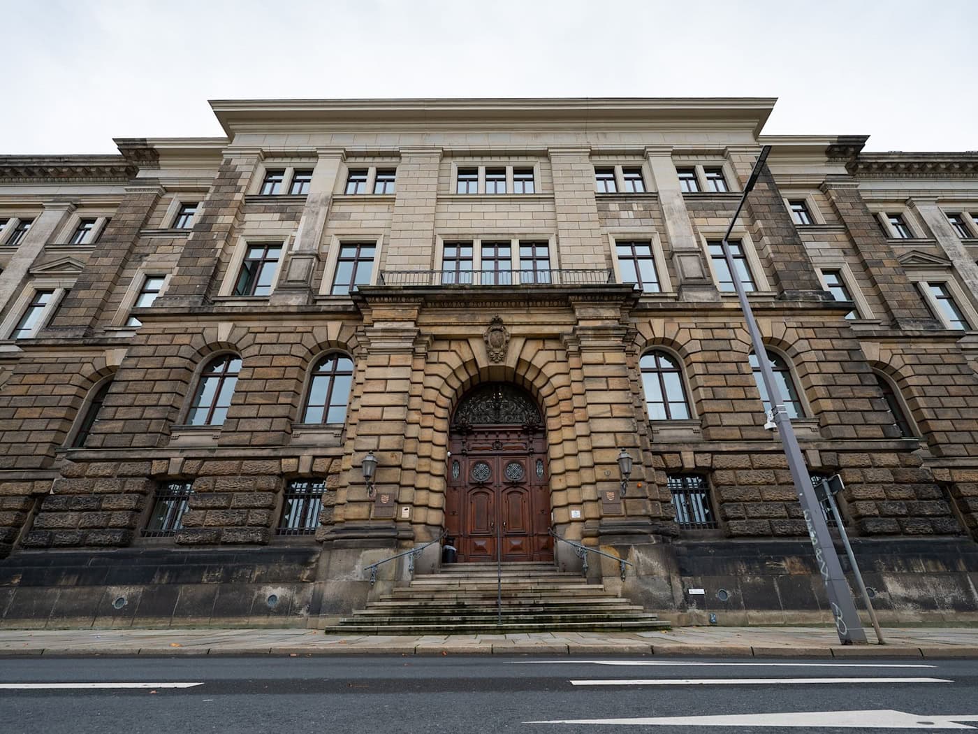 Sasko těží ze sponzorských příspěvků: 3,5 milionu eur