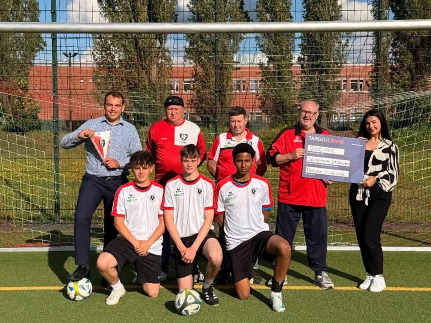 Targobank spendent 2.000 Euro für Sport in Dresden-Nord