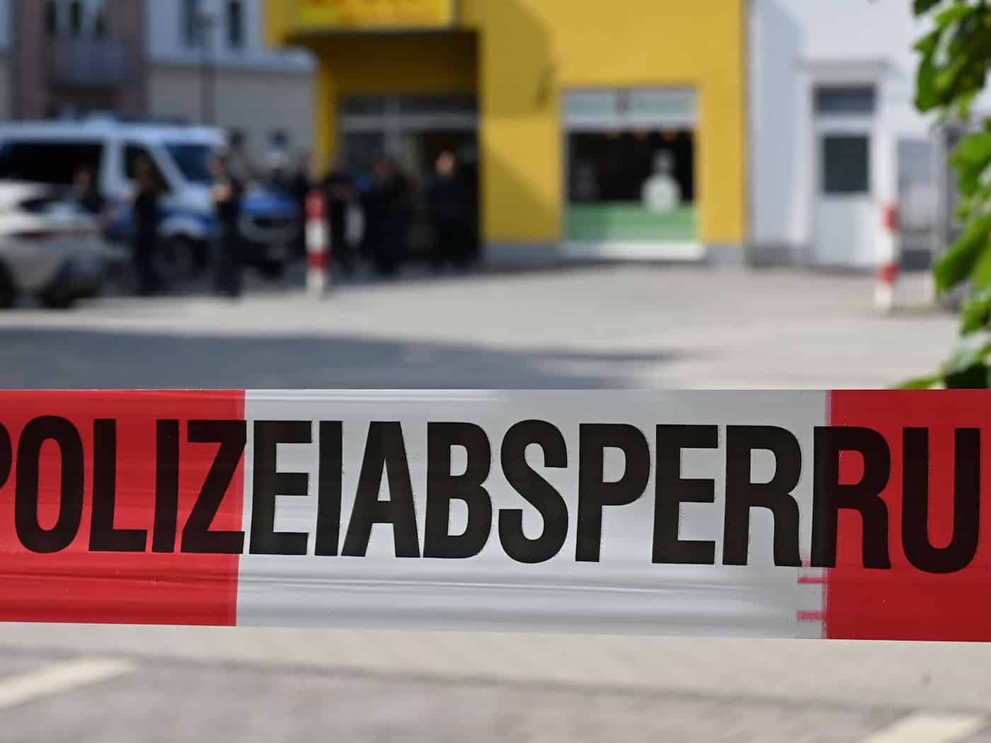 Schüsse vor Dresdner Supermarkt - Täter noch nicht vernommen