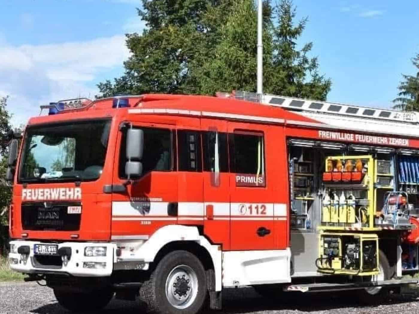 Feldbrand bei Naundörfel: Feuerwehr Diera‑Zehren rückt aus