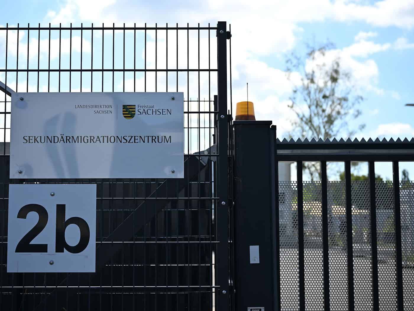Zwoprawdźenje reformy EU: Sakska wotewri migraciski centrum