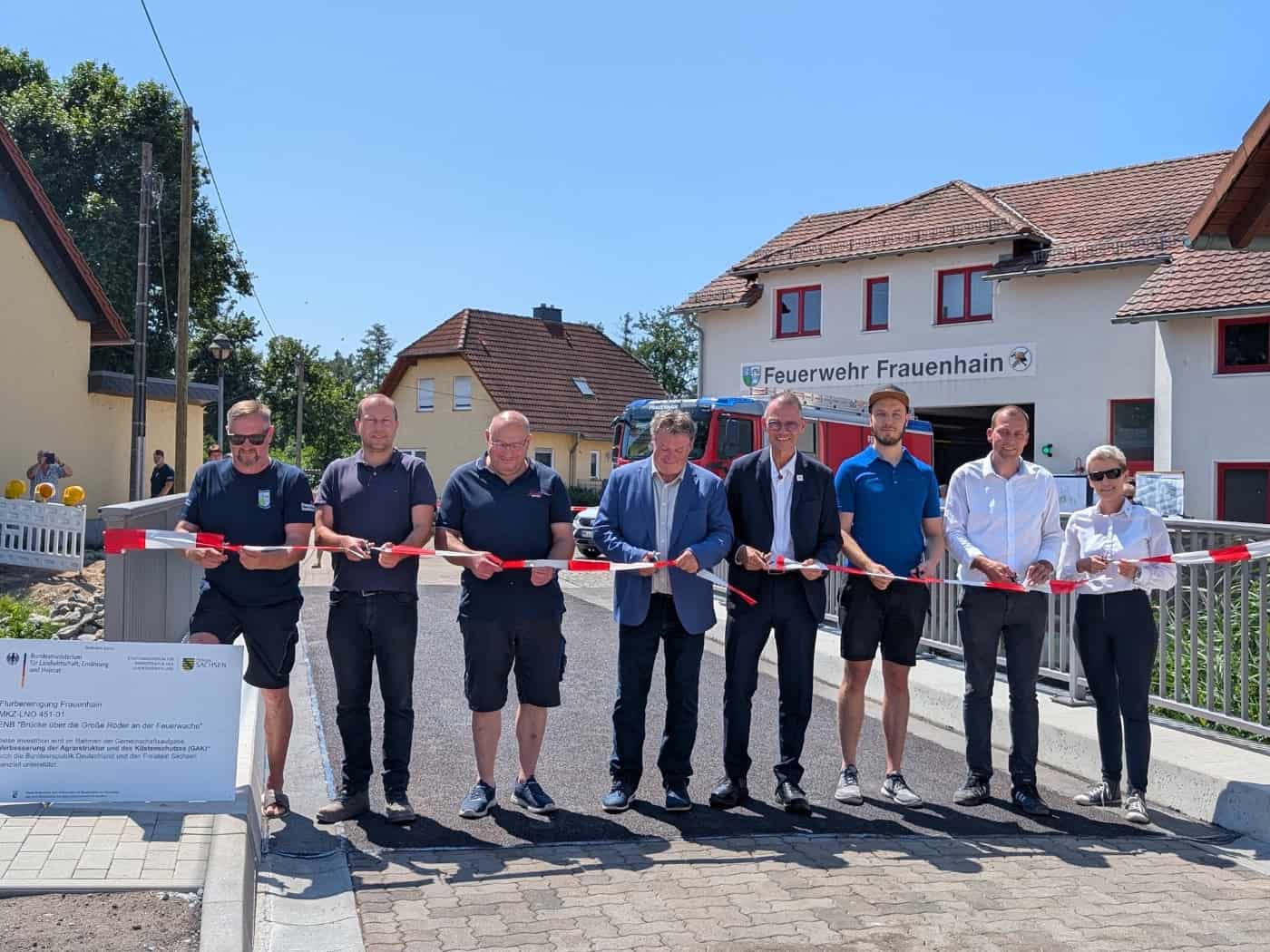 Neue Röderbrücke in Frauenhain freigegeben