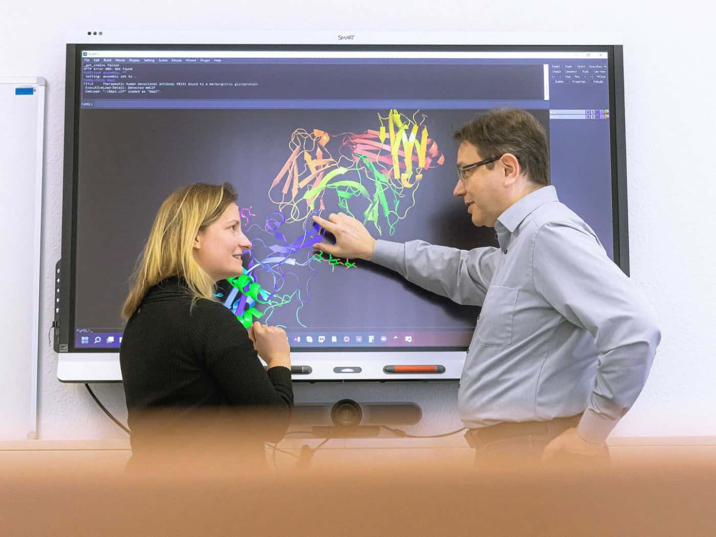 Working Together to Fight Viruses: Clara Schoeder and Jens Meiler from the University of Leipzig. 